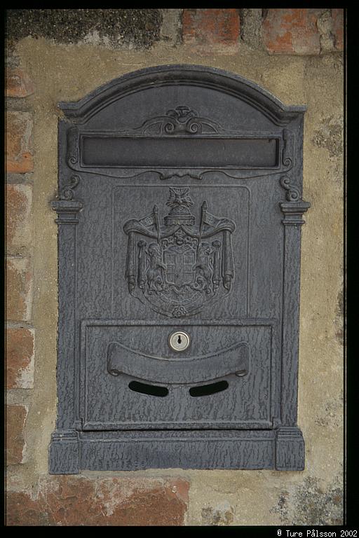 Postbox, Montalcino style